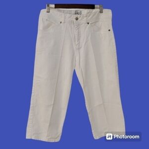 CERVELLE White Denim High Rise Mom Capri Jorts